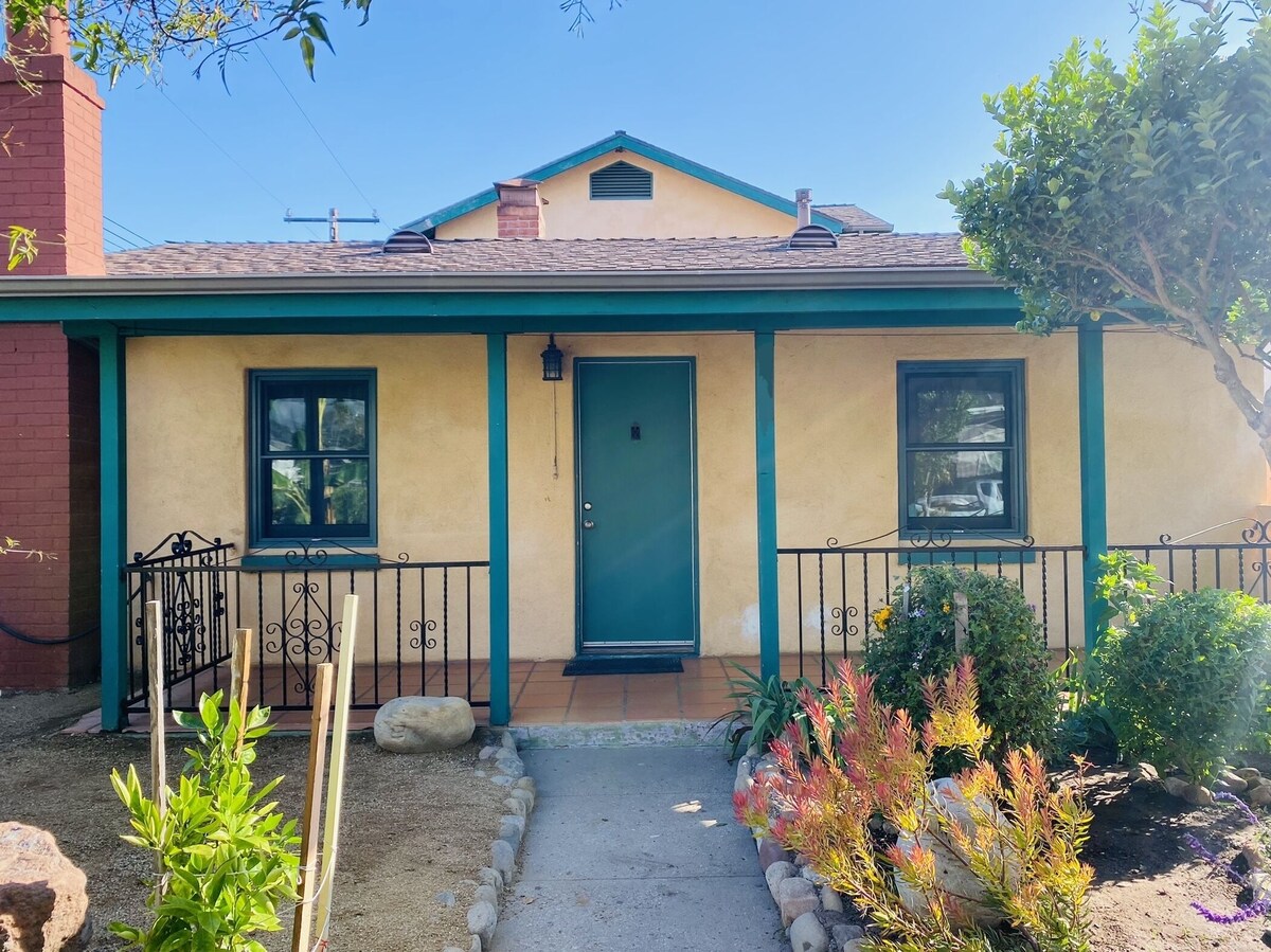 2 Bed 1 Bath , Grand Pa's Cottage, Long Term Vacation Rentals .