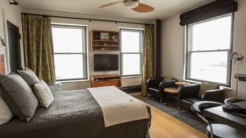 Coffres-forts dans les chambres, bureau, fer et planche Ă repasser