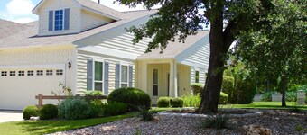 Beautiful Corner Property Home in Sun City Georgetown, Texas