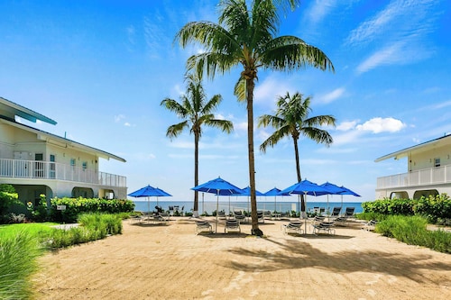 Cayman Reef Resort #42 - 7 Mile Beach