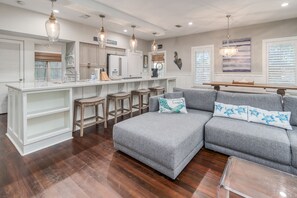 スマートテレビ、DVD プレーヤー、書庫