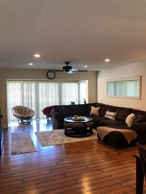 Smart TV, DVD player, books