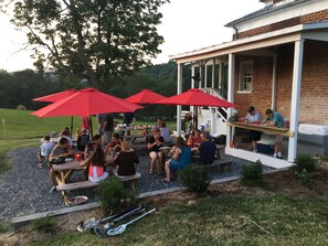 Outdoor dining -  Historic Lexington Retreat - 5BR on Acres- Perfect for Families, Friends & Pets (Lexington)