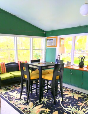 Dining - TOTAL RENOVATION: On Main Channel: Bass Fishing & Family Fun: Kayaks, canoe (Scottsboro)