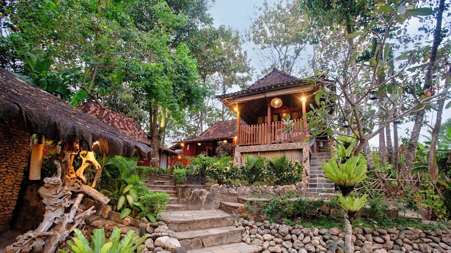 RAJAKLANA Resort, Villa And Spa