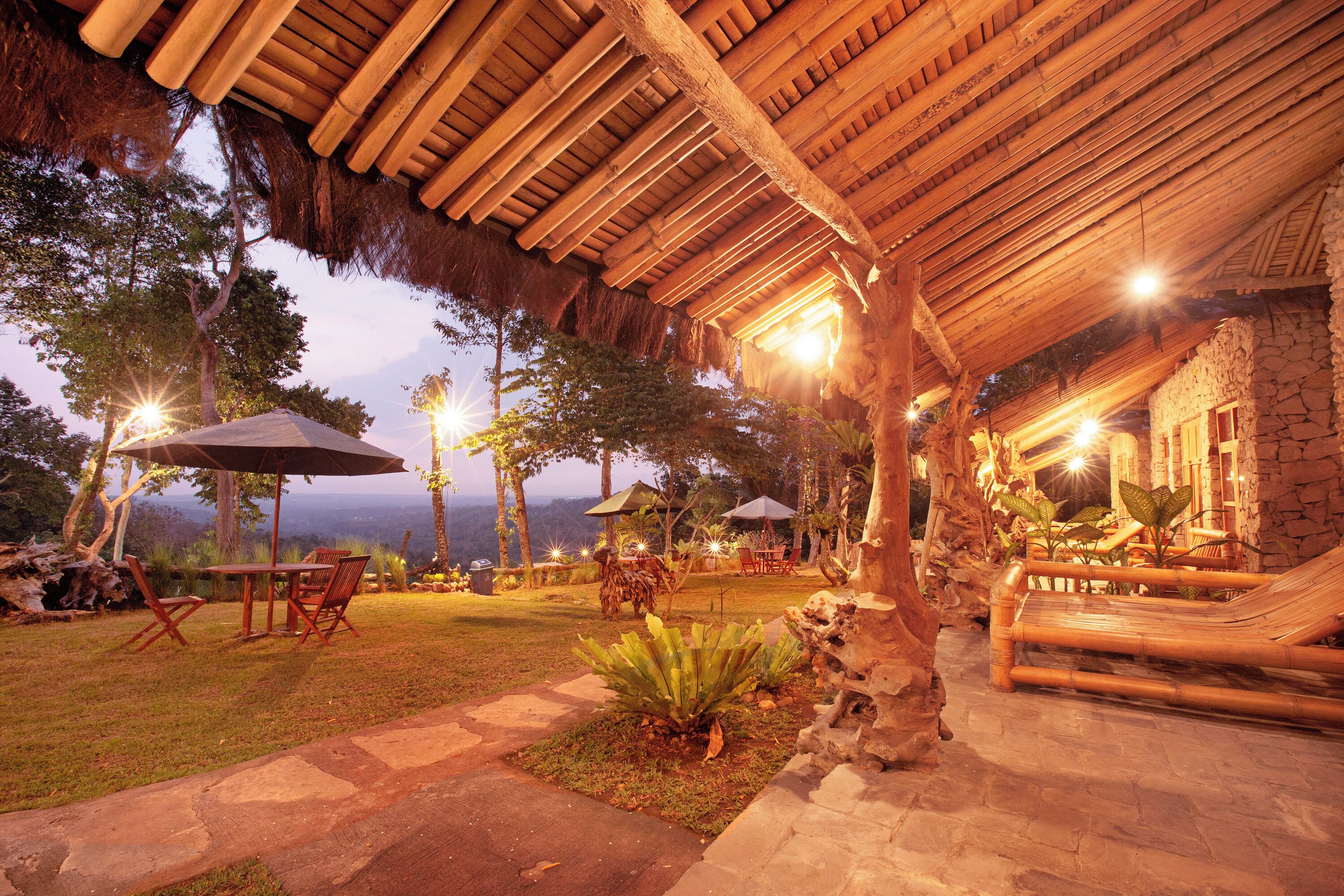 Royal Stone House | Rollaway beds, free WiFi, bed sheets