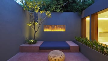 Courtyard Suite | Terrace/patio