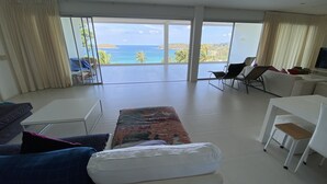 Flat-screen TV - Top Villas (Karon)