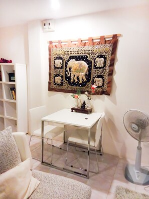 1 Bedroom Apartment | Wohnzimmer