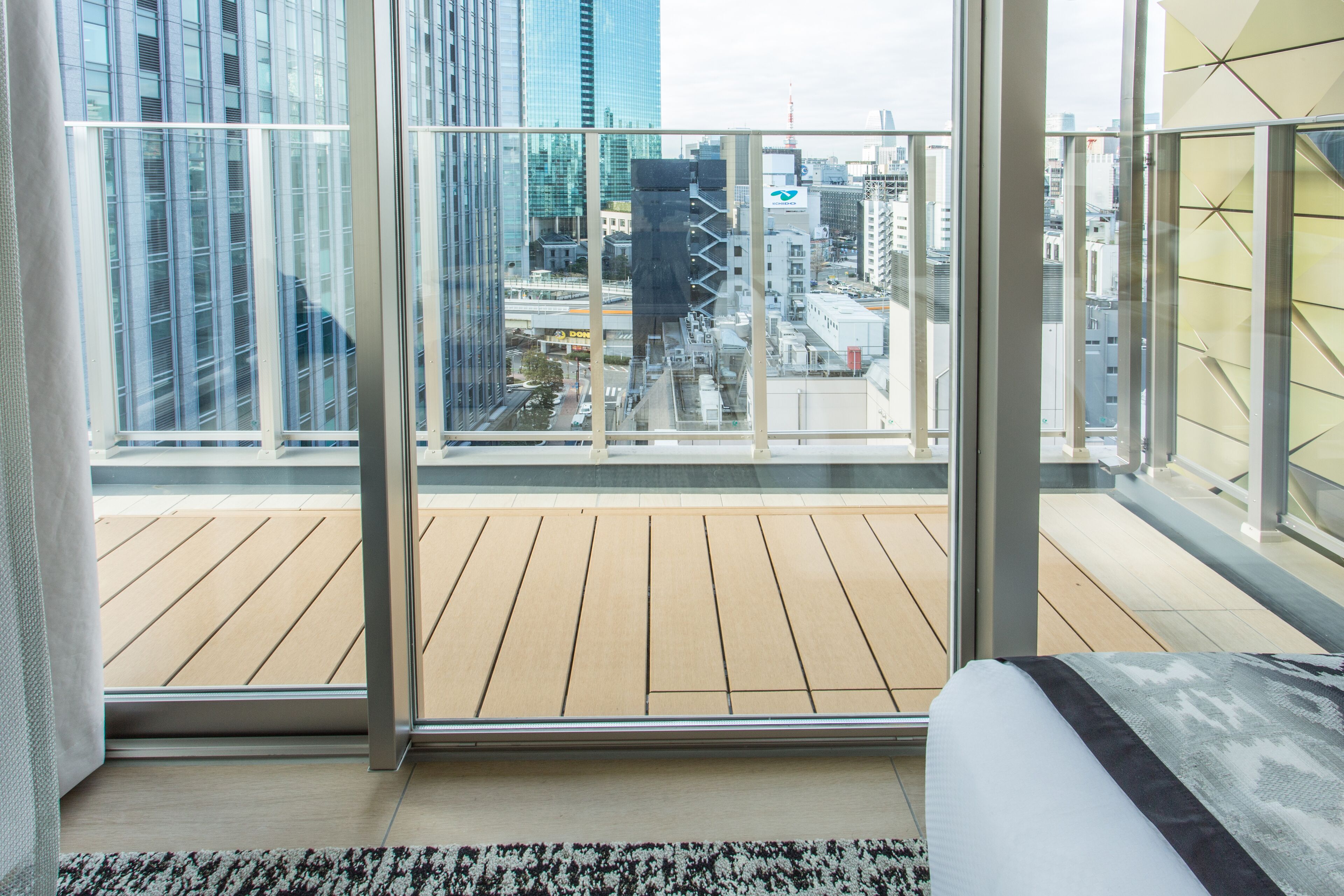 Habitación doble superior, 1 cama de matrimonio grande, no fumadores, balcón | Vistas desde la habitación