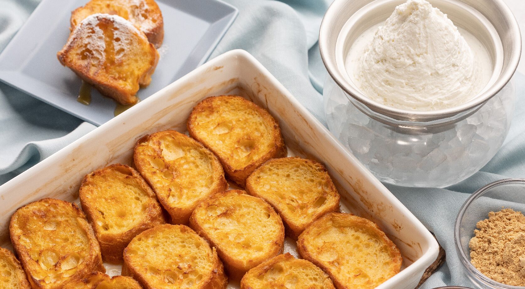 breakfast and lunch served, fusion cuisine