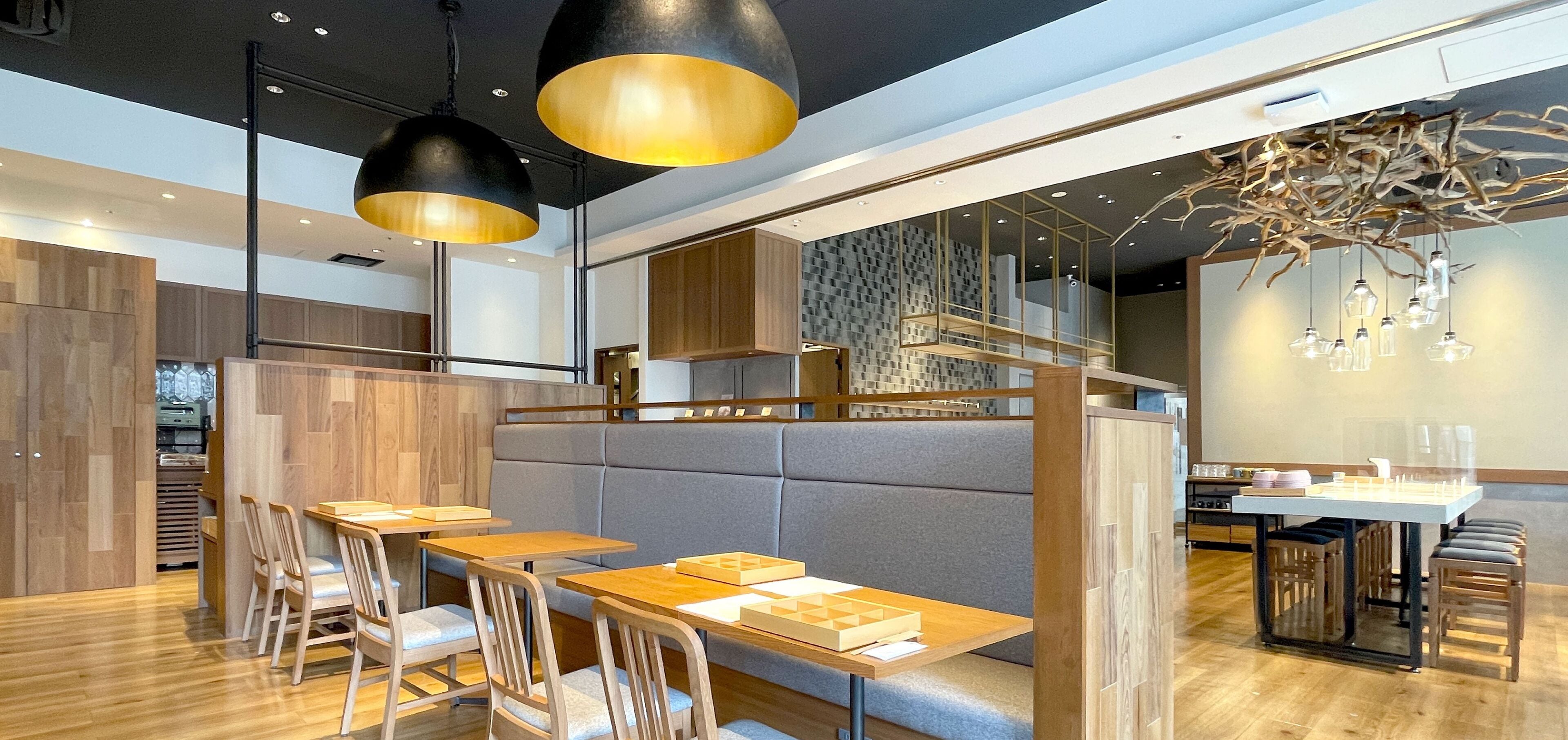 daily buffet breakfast (jpy 2750 per person)