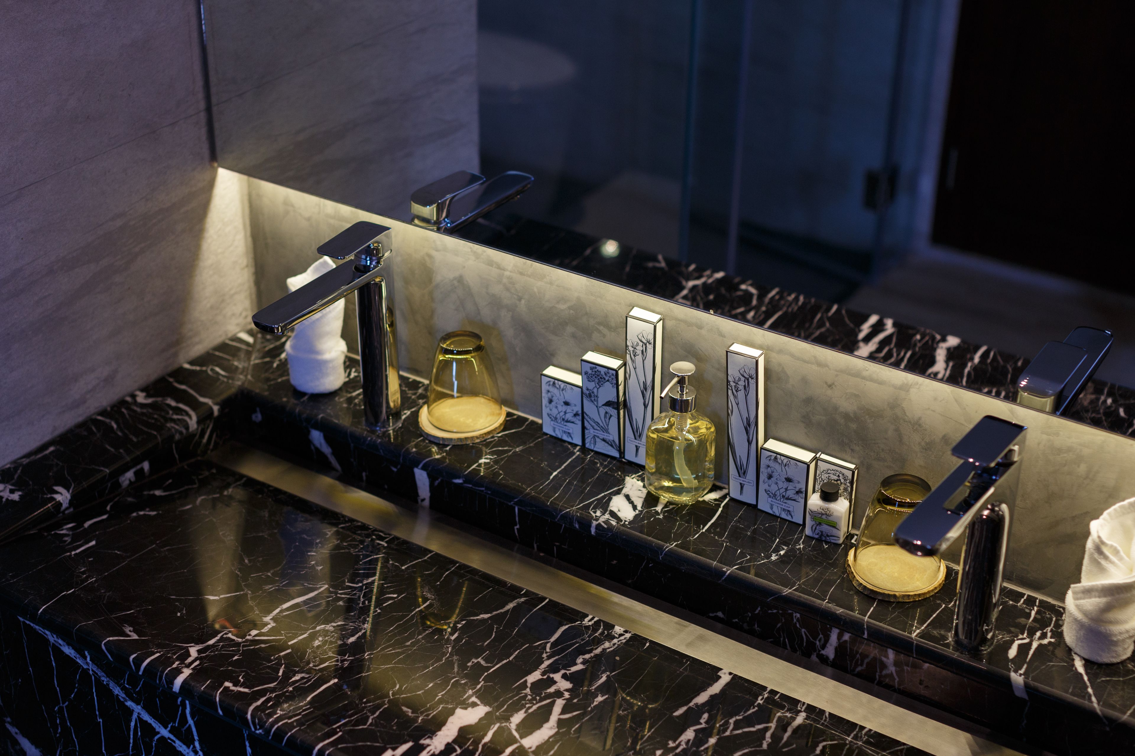 seafront grand villa | bathroom | free toiletries, hair dryer, dressing gowns, slippers