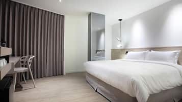 Habitación doble Premier | Ropa de cama de alta calidad, minibar, escritorio y insonorización