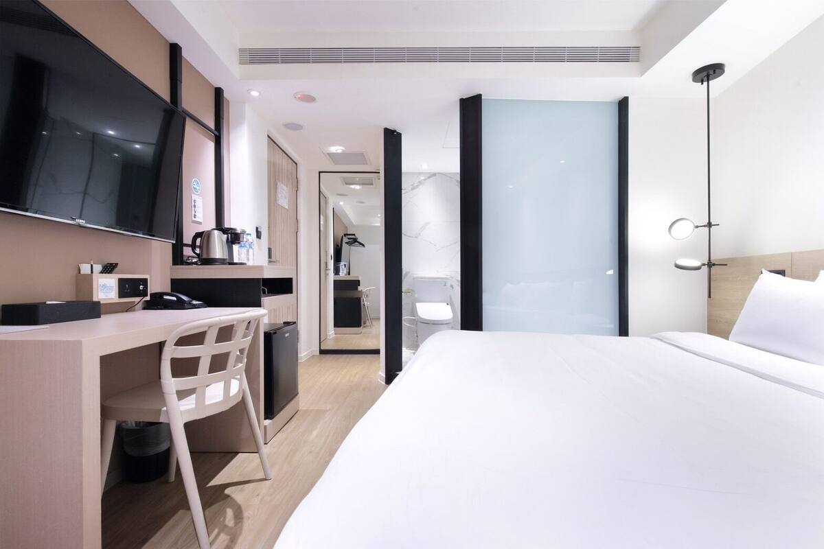 deluxe double room | premium bedding, minibar, desk, soundproofing