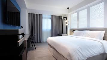 Kamar Double Premier | Seprai premium, minibar, meja kerja, dan kedap suara
