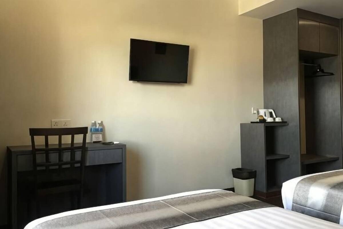 Desk, iron/ironing board (on request), WiFi (free)