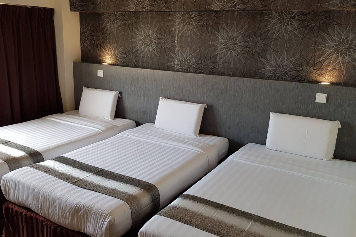 superior triple room | desk, iron/ironing board, free wifi