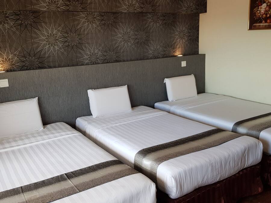 Superior-værelse til 3 personer | Skrivebord, strygejern/strygebræt, gratis Wi-Fi