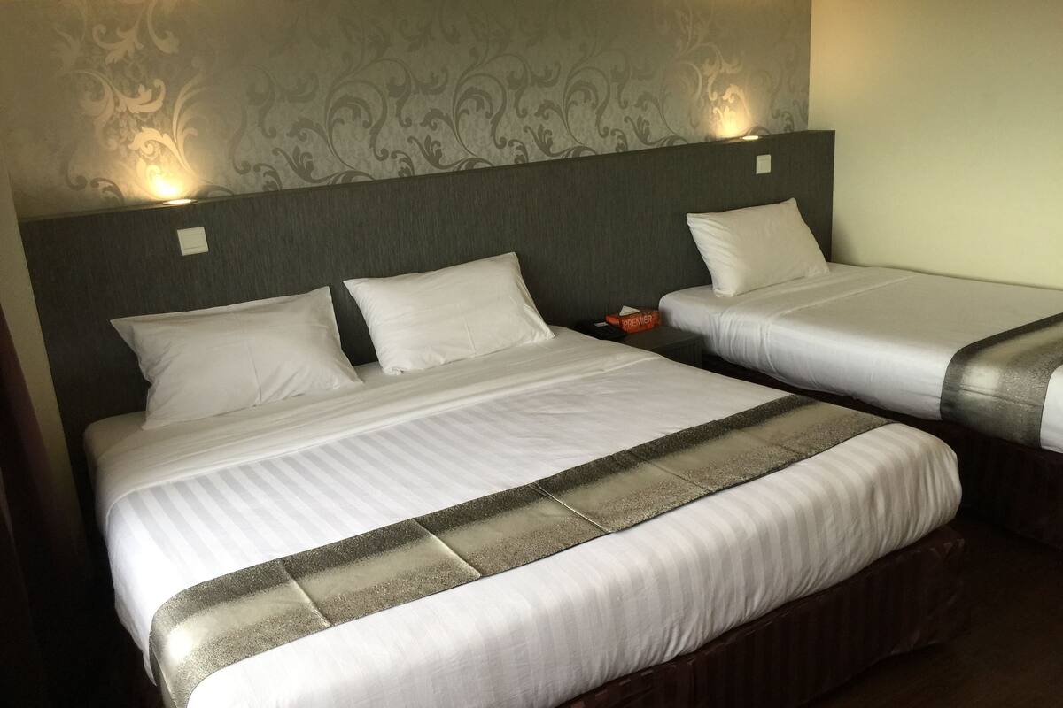 executive family room (sea view) | desk, iron/ironing board, free wifi