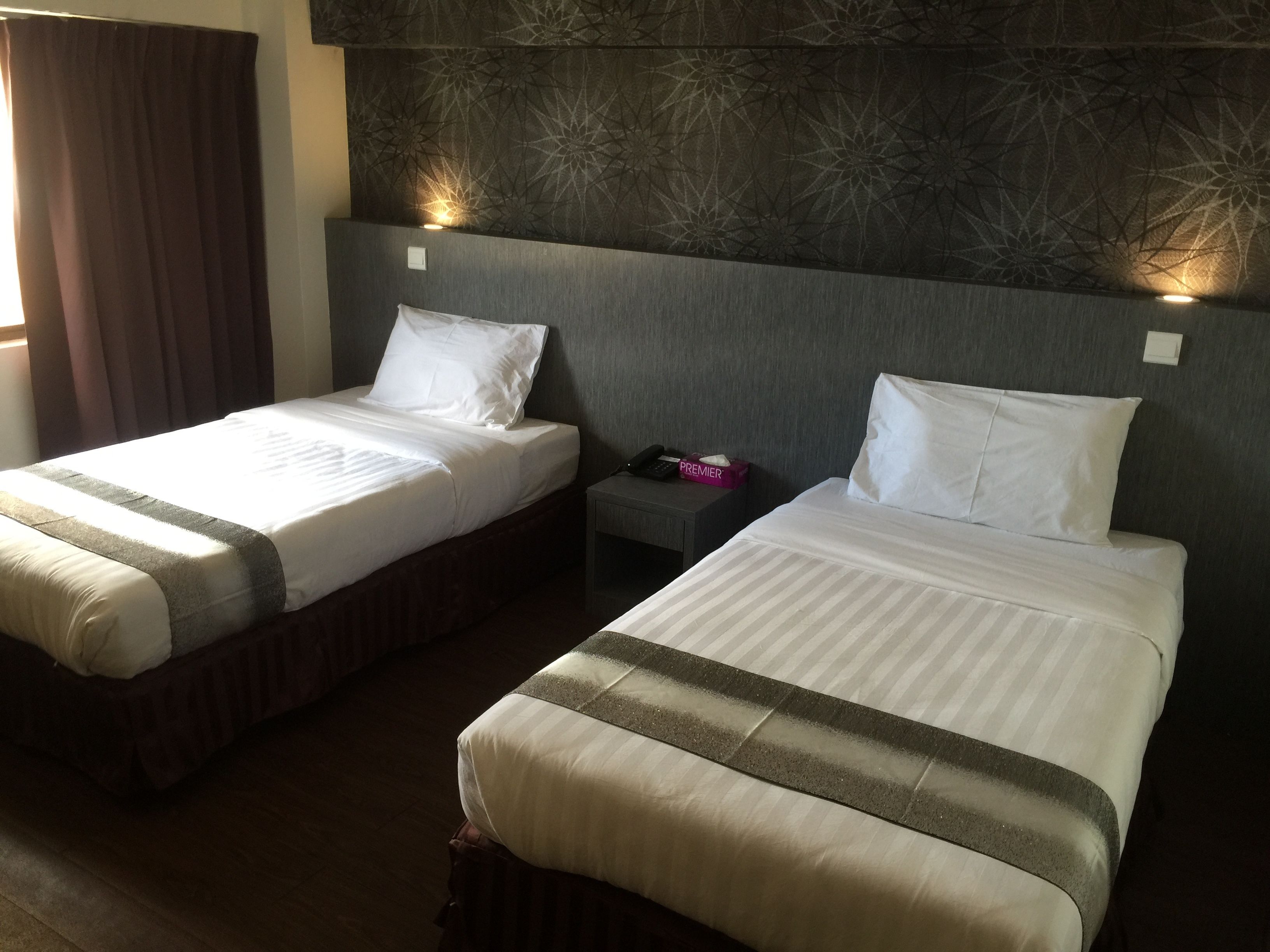superior twin room | desk, iron/ironing board, free wifi