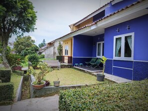 Premium bedding, bed sheets, wheelchair access - Villa Ciater Highland (Ciater)