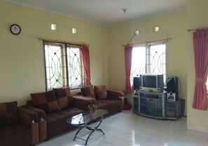 Living room - Villa Ciater Highland (Ciater)