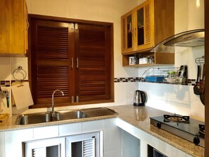Villa 3/14 ( No Pool ) | Private kitchen