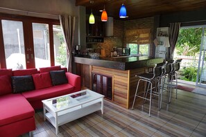 Villa 3/15 ( Private Pool )  | Wohnbereich | Flachbildfernseher