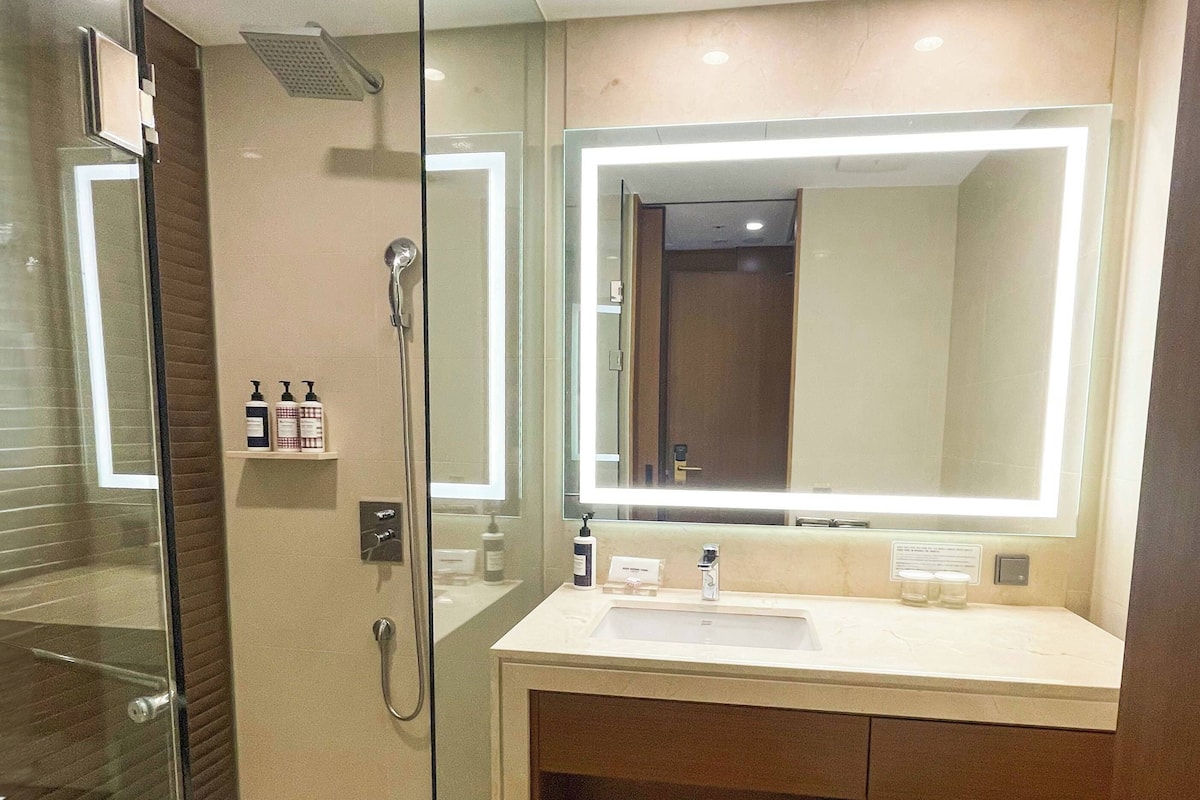 free toiletries, hair dryer, bathrobes, slippers