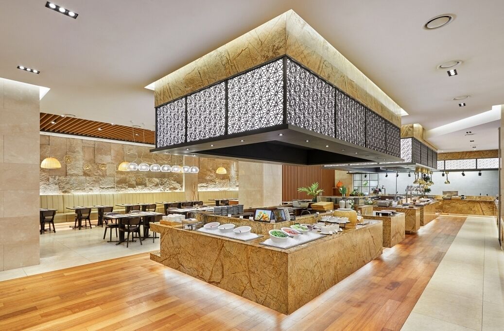 breakfast, lunch and dinner served