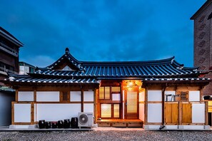 숙박 시설 정면