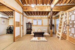 Iron/ironing board, free WiFi - Ihwa Hanok (Seoul)