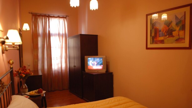 Premium bedding, minibar, in-room safe, free WiFi - Allotino Pension (Nafplio)