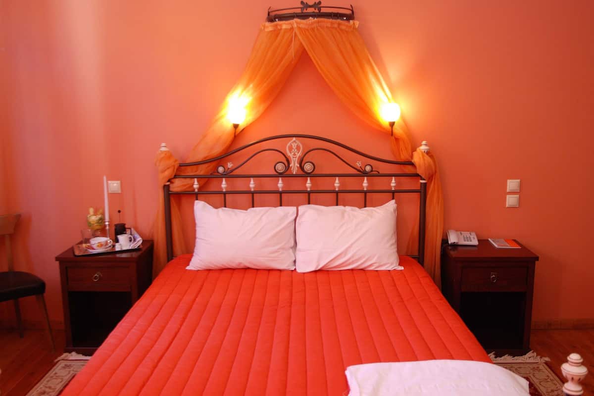 Superior Double Room, Jetted Tub | Premium bedding, minibar, in-room safe, free cribs/infant beds