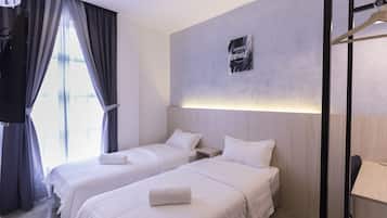 Couple Room | Rollaway beds, free WiFi, bed sheets