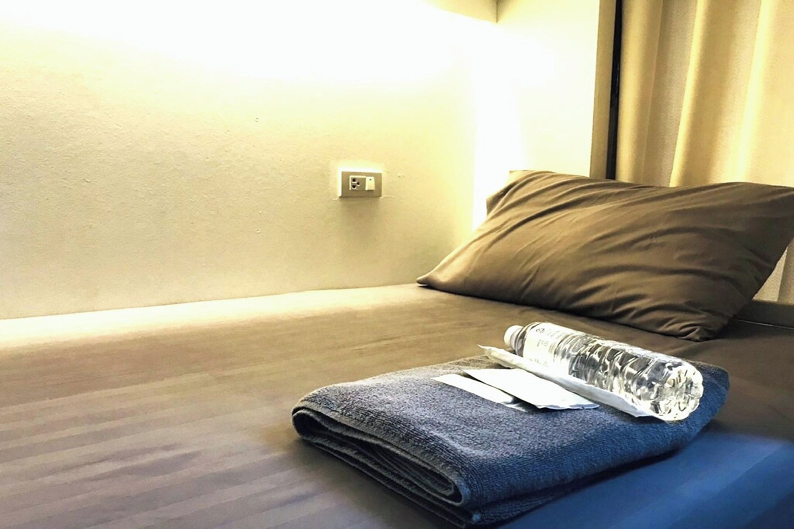 Slaapzaal, gemengd | Een strijkplank/strijkijzer, gratis wifi, beddengoed
