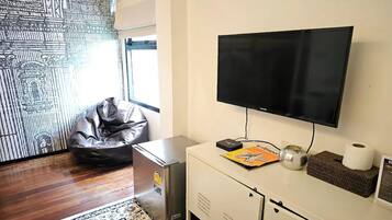 Superior Twin Room | Courtyard view