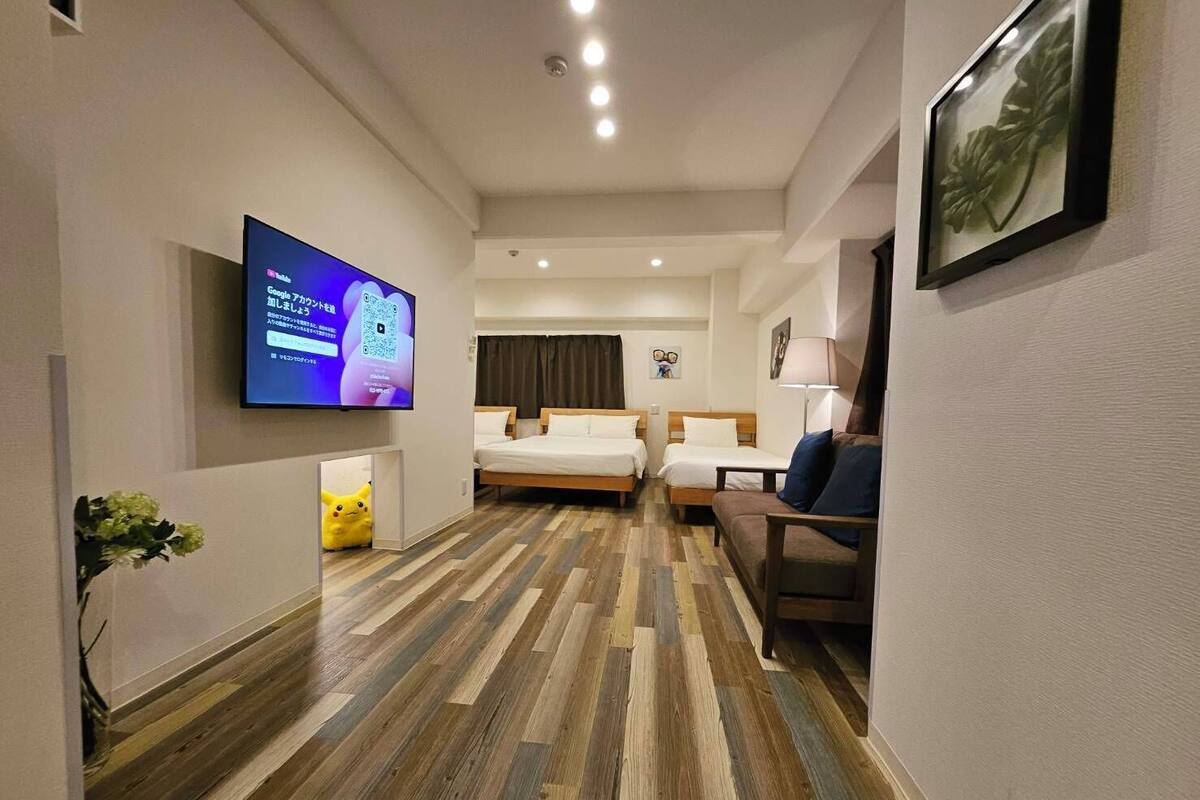 Duplex, 4 Bedrooms (EG12) | Living area