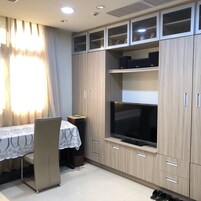 精緻四人房 | 起居區 |  LCD 液晶電視