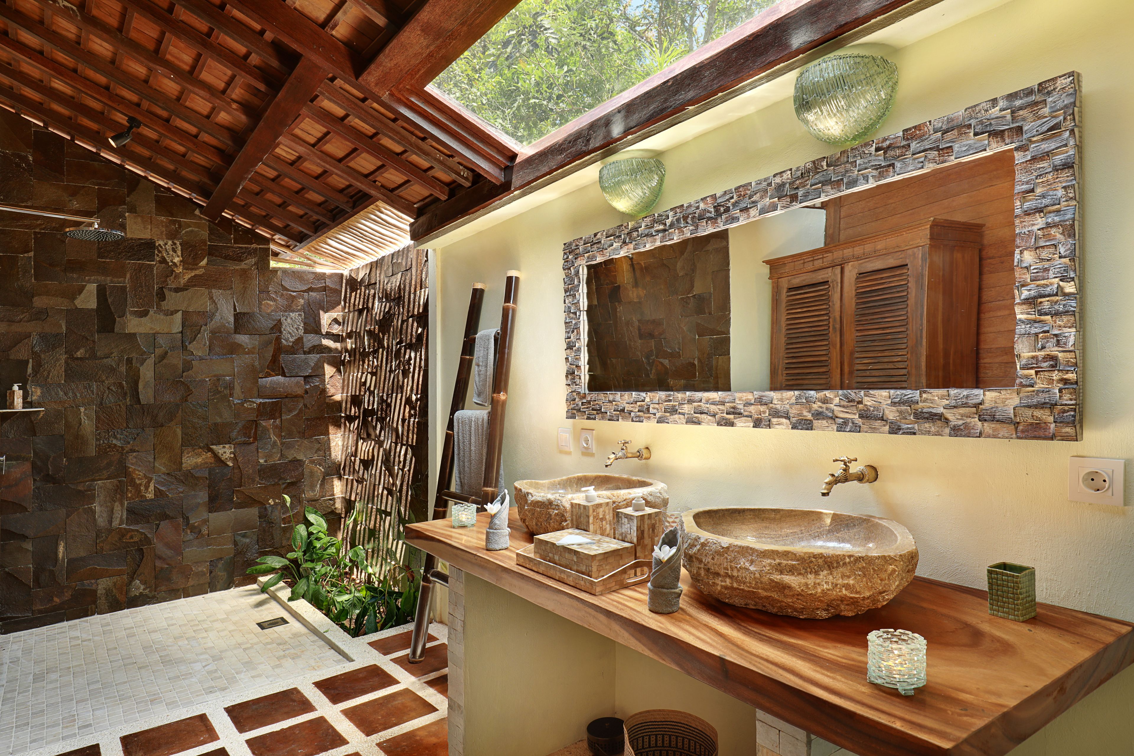 Deluxe Cottage, 1 Queen Bed, Non Smoking | Bathroom