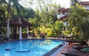 Outdoor pool - Relax Resort Villa (Beruwala)