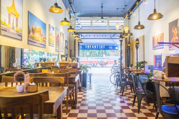 Restaurant - The Artist Residence (Phnom Penh)