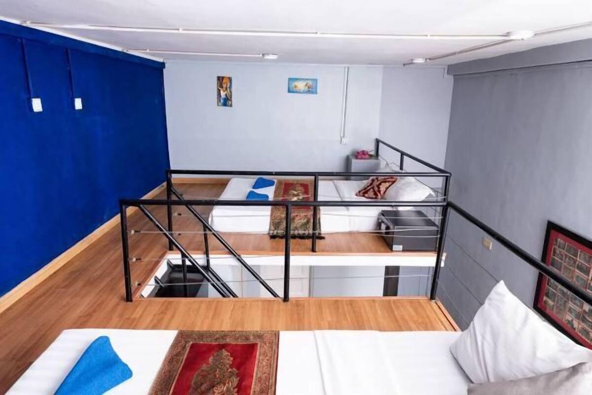 In-room safe, individually decorated, desk, soundproofing