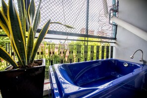 Deluxe Family Room with Balcony | 陽台