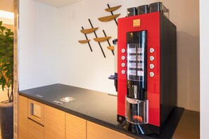 Coffee service - JR-East Hotel Mets Funabashi (Funabashi)