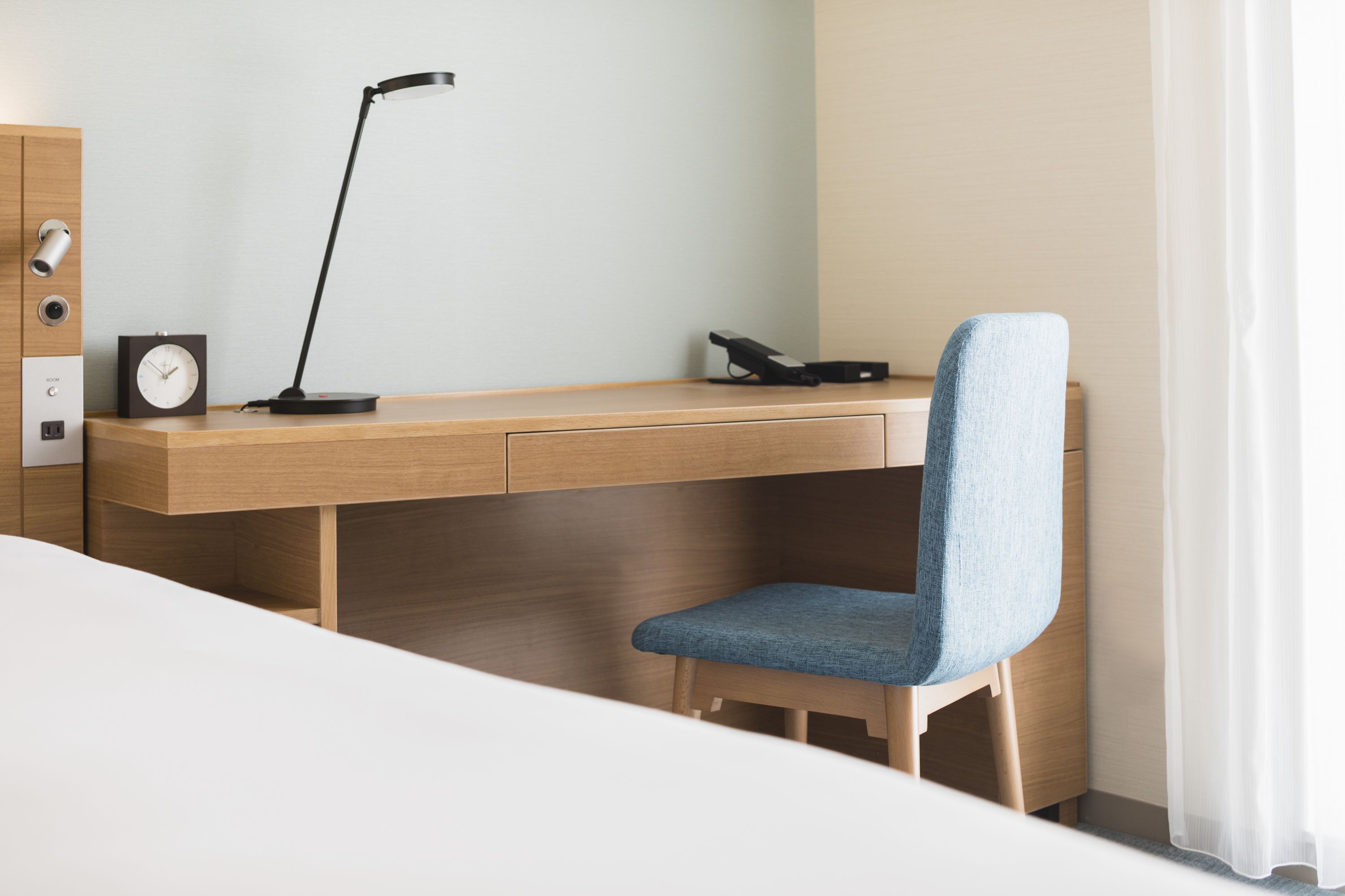 twin room, non smoking (for 3 people) | room amenity