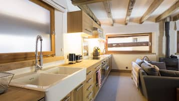 Exclusive Chalet, 2 Bedrooms | Private kitchen | Fridge, microwave, oven, stovetop