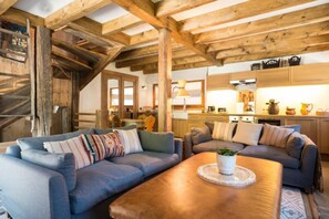 Flachbildfernseher, Kamin