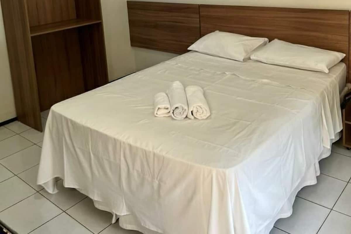 Basic Double Room, 1 Double Bed | Minibar, desk, blackout drapes, free WiFi